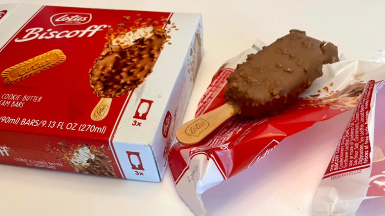 Biscoff ice cream bar and box