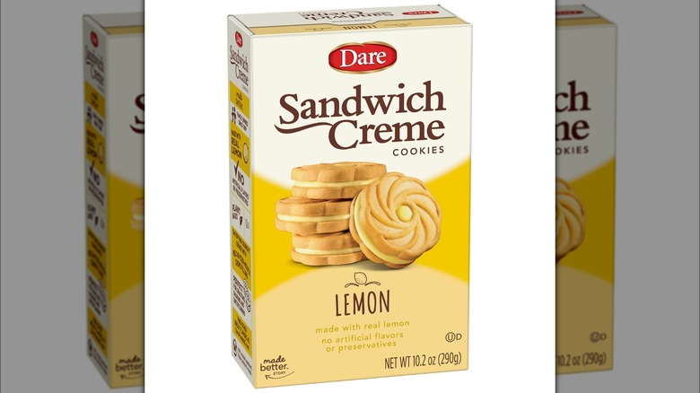 Dare sandwich creme lemon cookies box