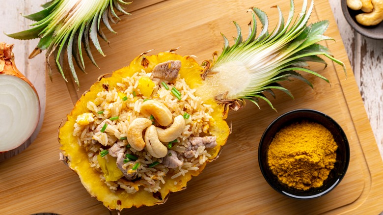Khao Pad Sapparod pineapple fried rice