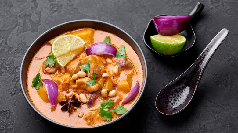 thai massaman curry