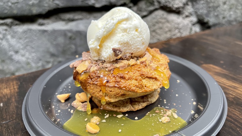 Sticky Toffee Pudding universal studios florida orlando harry potter wizarding world dessert