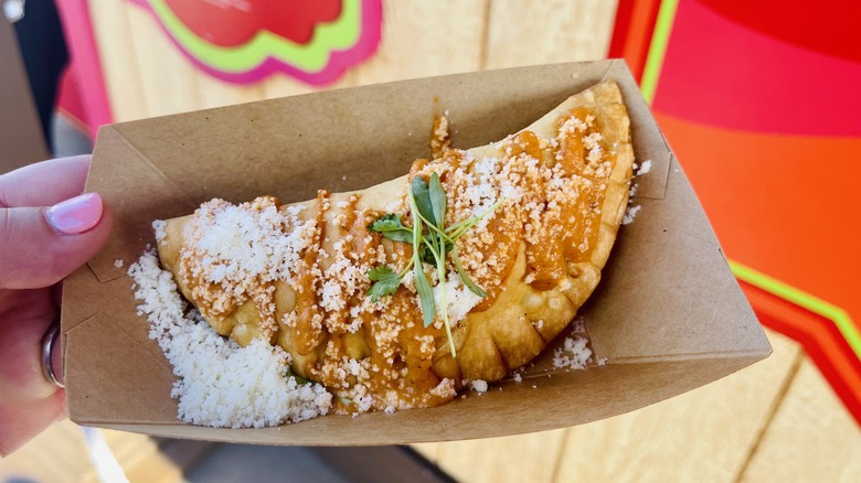 Disneyland Chile Relleno Empanada