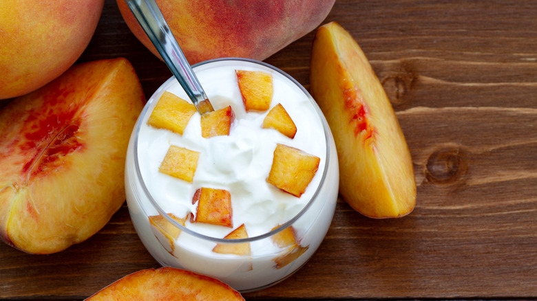 Peaches and cream in cup