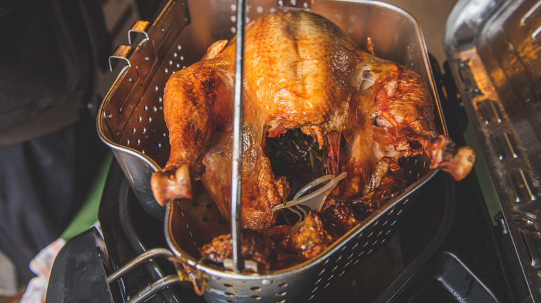 The Best Turkey Fryer of 2024 - Tested by Bob Vila