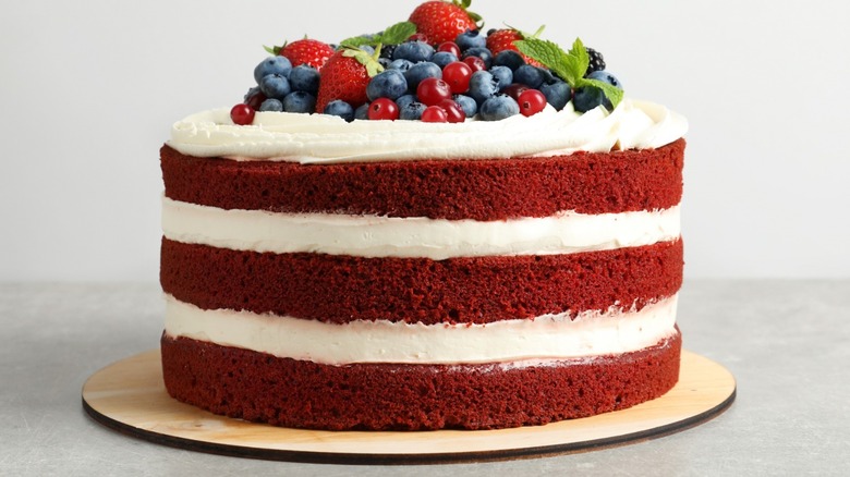 Red velvet cake with fruit