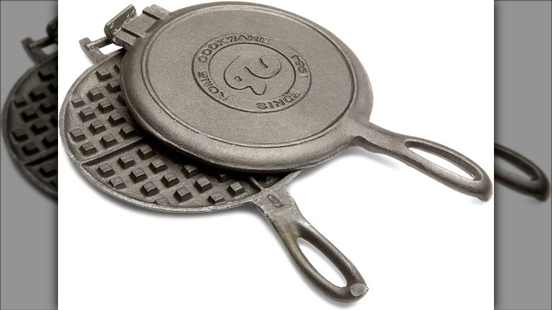 cast iron stovetop waffle iron 