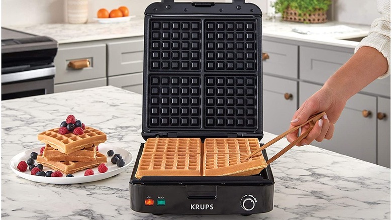 waffle iron removing four waffles