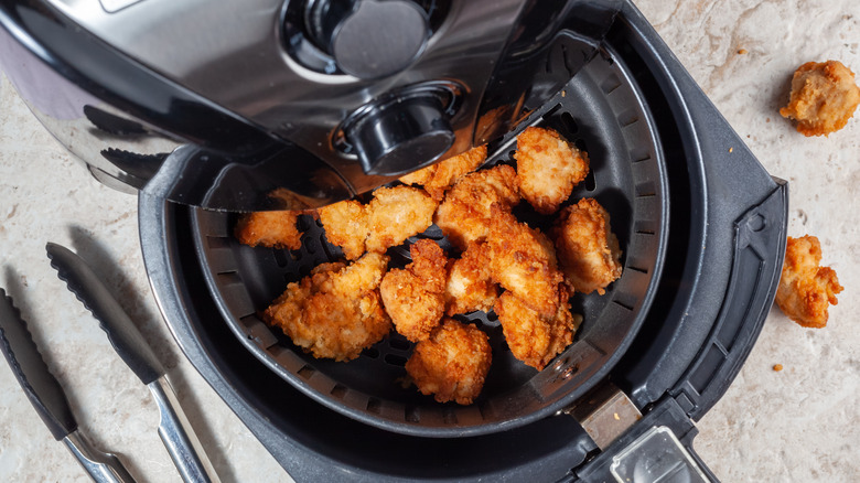 Fried chicken in air fryer