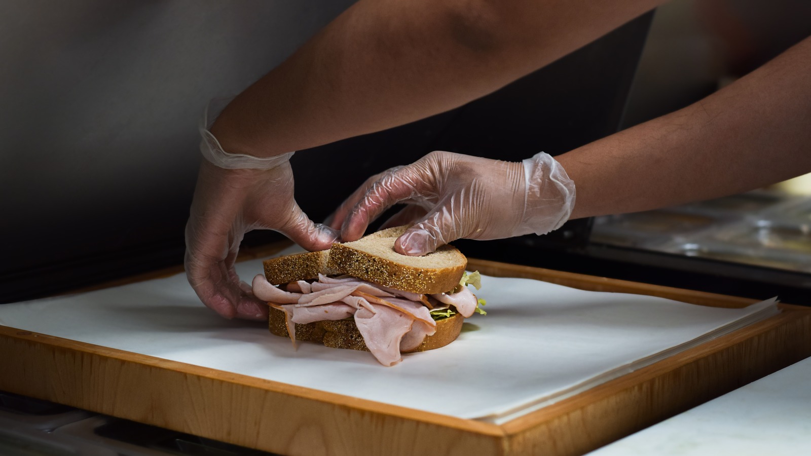 The Best Way To Wrap A Homemade Sandwich Like A Pro