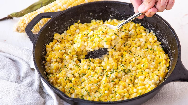 Corn kernals in a frying pan