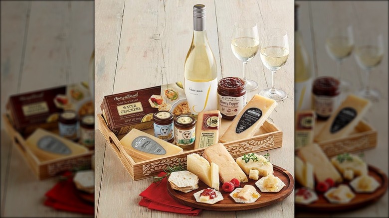 Vintner's Choice Wine gift basket