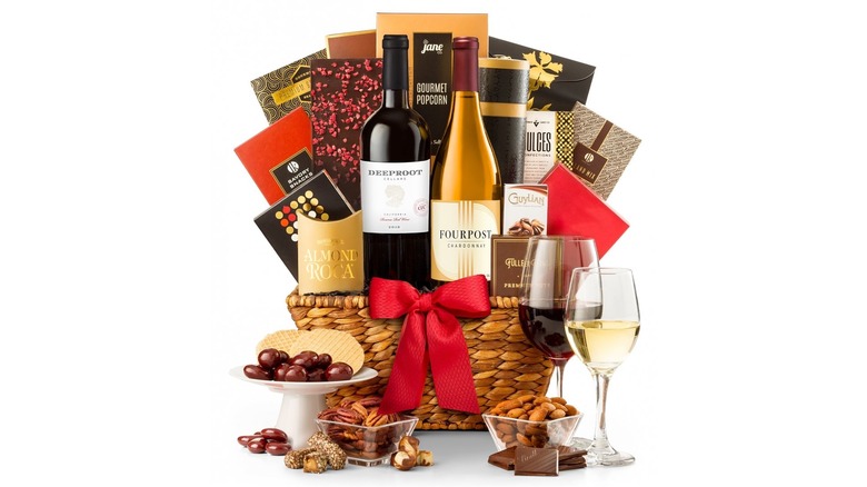 Toast of California wine basket 