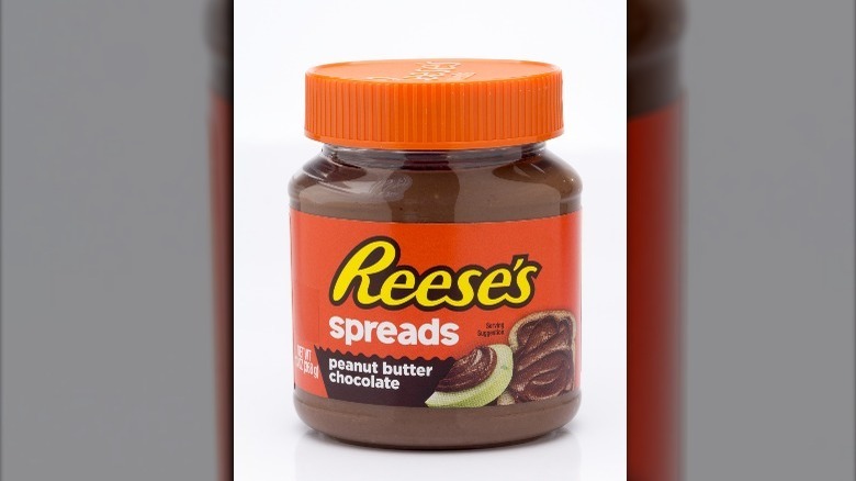 jar of reese's chocolate spread