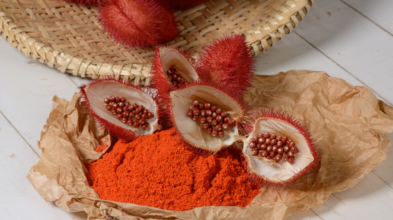 annatto seeds and powder