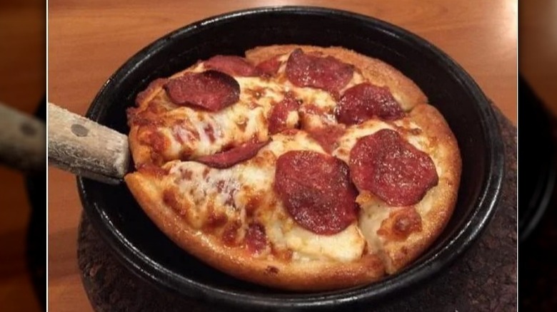 80s-style Personal Pan Pizza