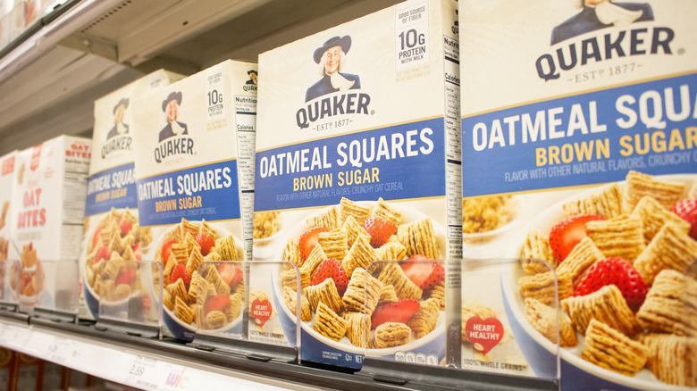 Quaker brand oatmeal cereal