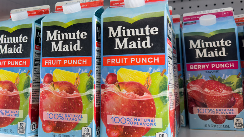 Minute Maid punch on store shelf