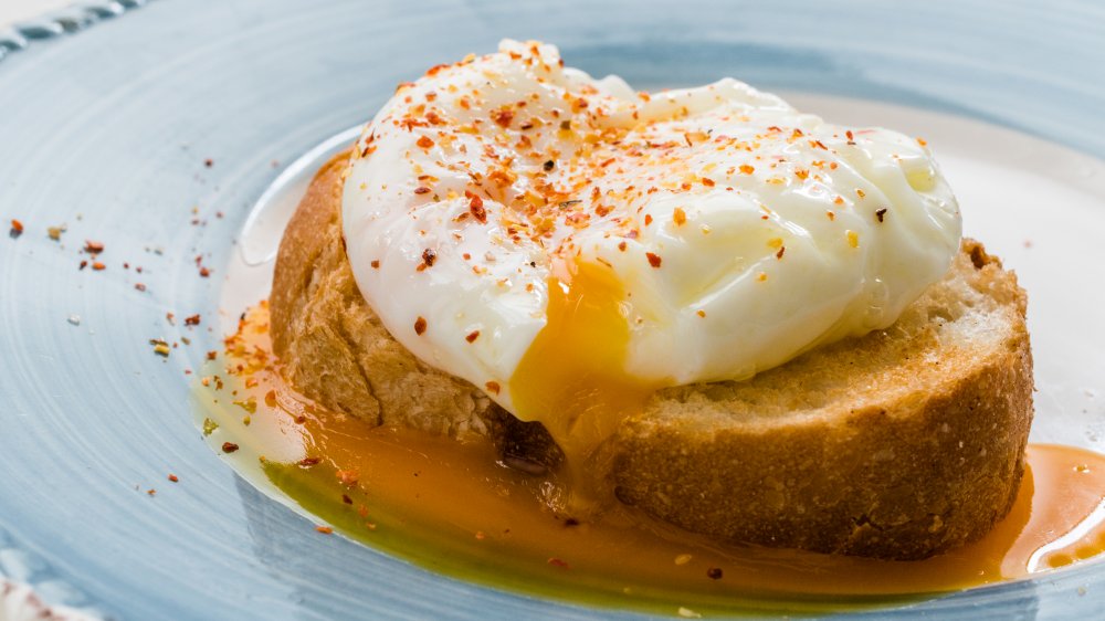 poached egg on toast