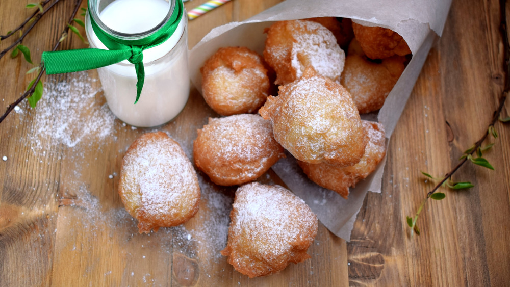 Beignets with milk 