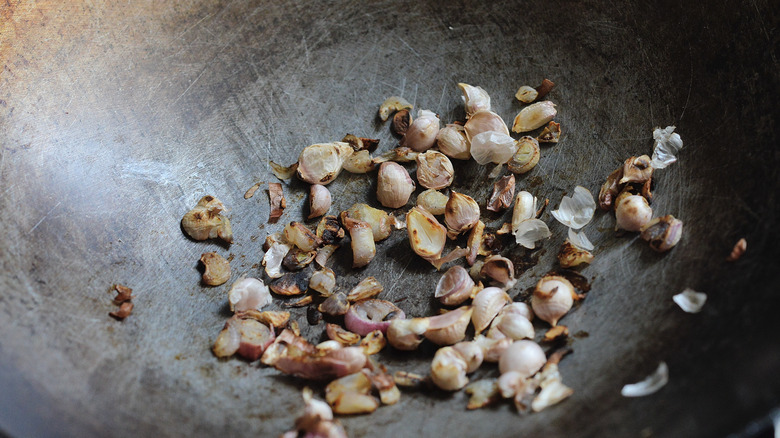 Burnt garlic in pan