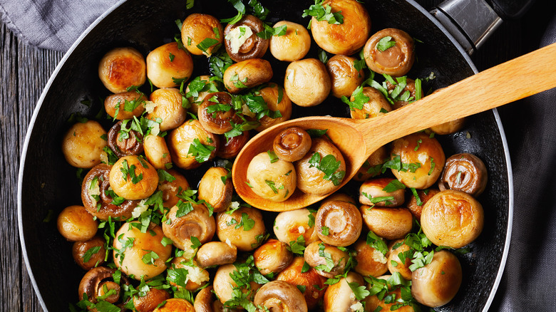 overcrowded mushroom pan