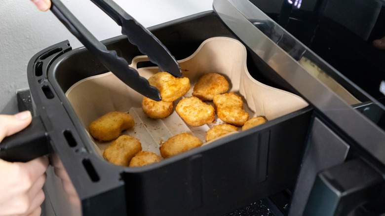 Nuggets in an air fryer