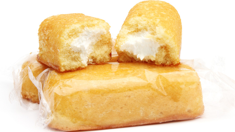 Closeup of Twinkies with wrappers