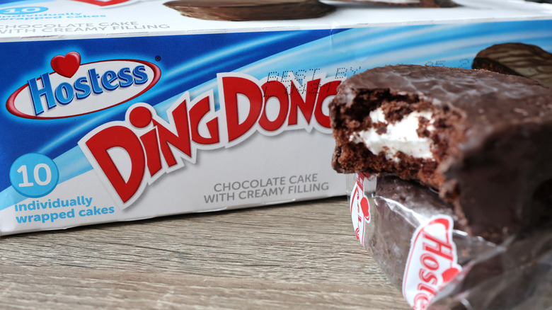 Closeup of Hostess DingDongs cake with box