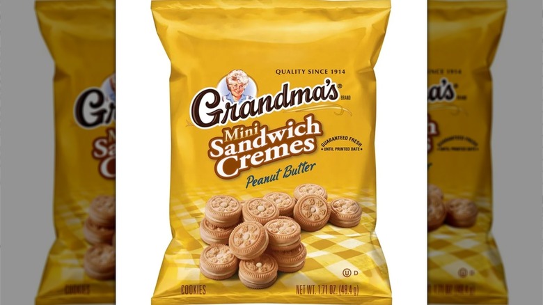 Box of Grandma's Mini peanut butter sandwich cookies
