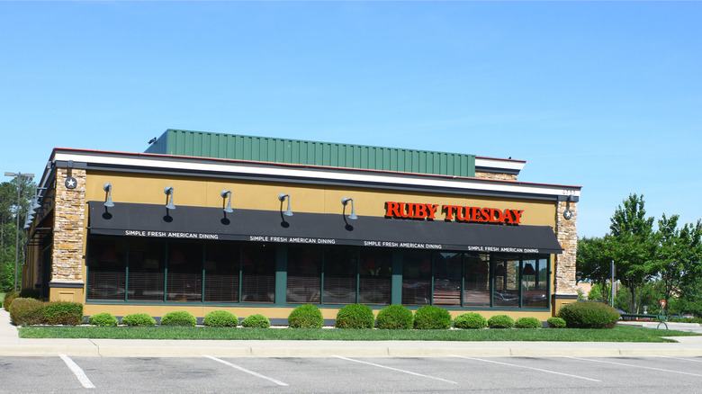 Stock photo of Ruby Tuesday restaurant exterior