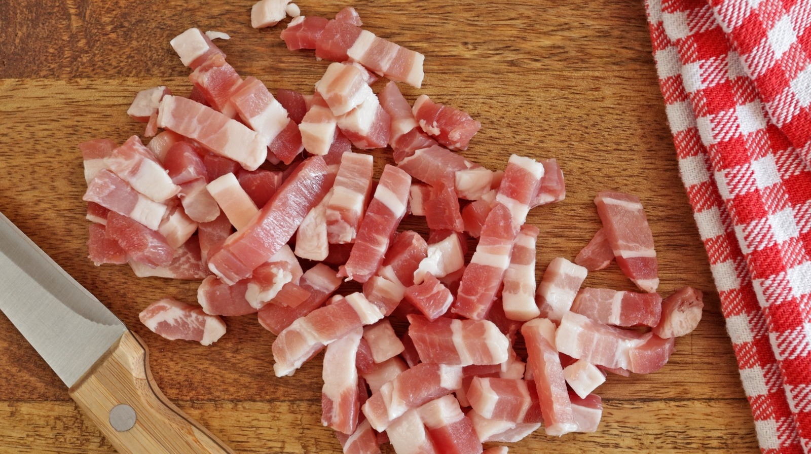 https://www.mashed.com/img/gallery/the-bite-sized-difference-between-bacon-and-lardon/l-intro-1689954889.jpg