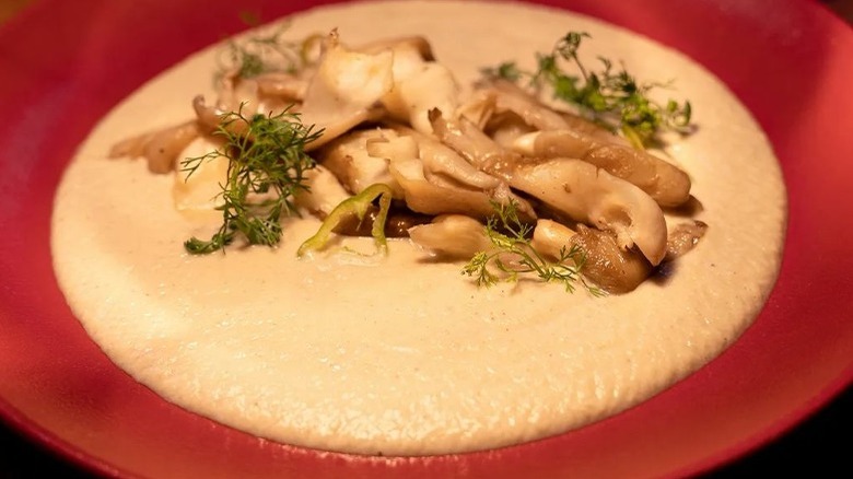 mole blanco with mushrooms