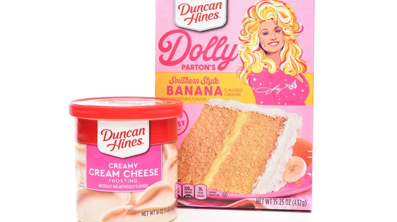 Duncan Hines Dolly Parton cake mix