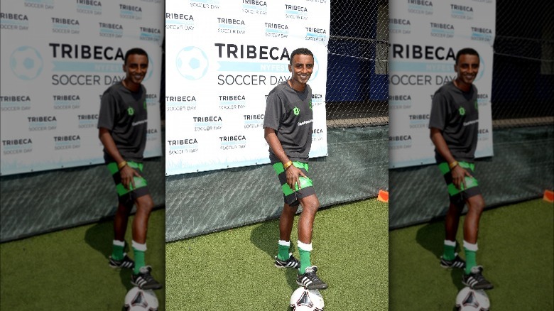 Marcus Samuelsson plays soccer