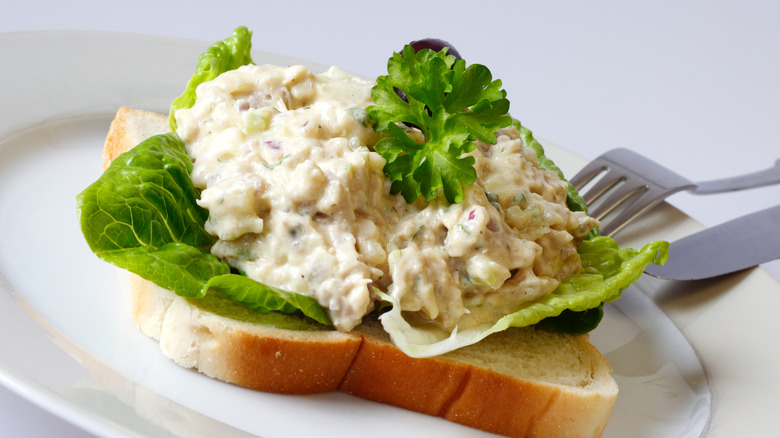 Chicken salad on bread with lettuce