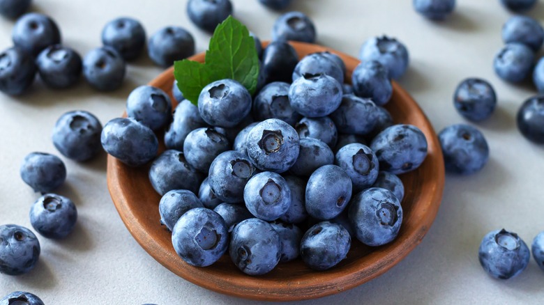 Blueberries in bowl