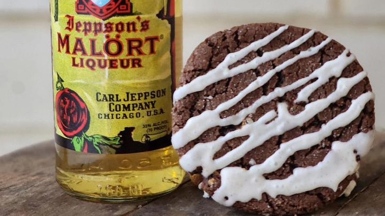 Jeppson's Malort and cookie