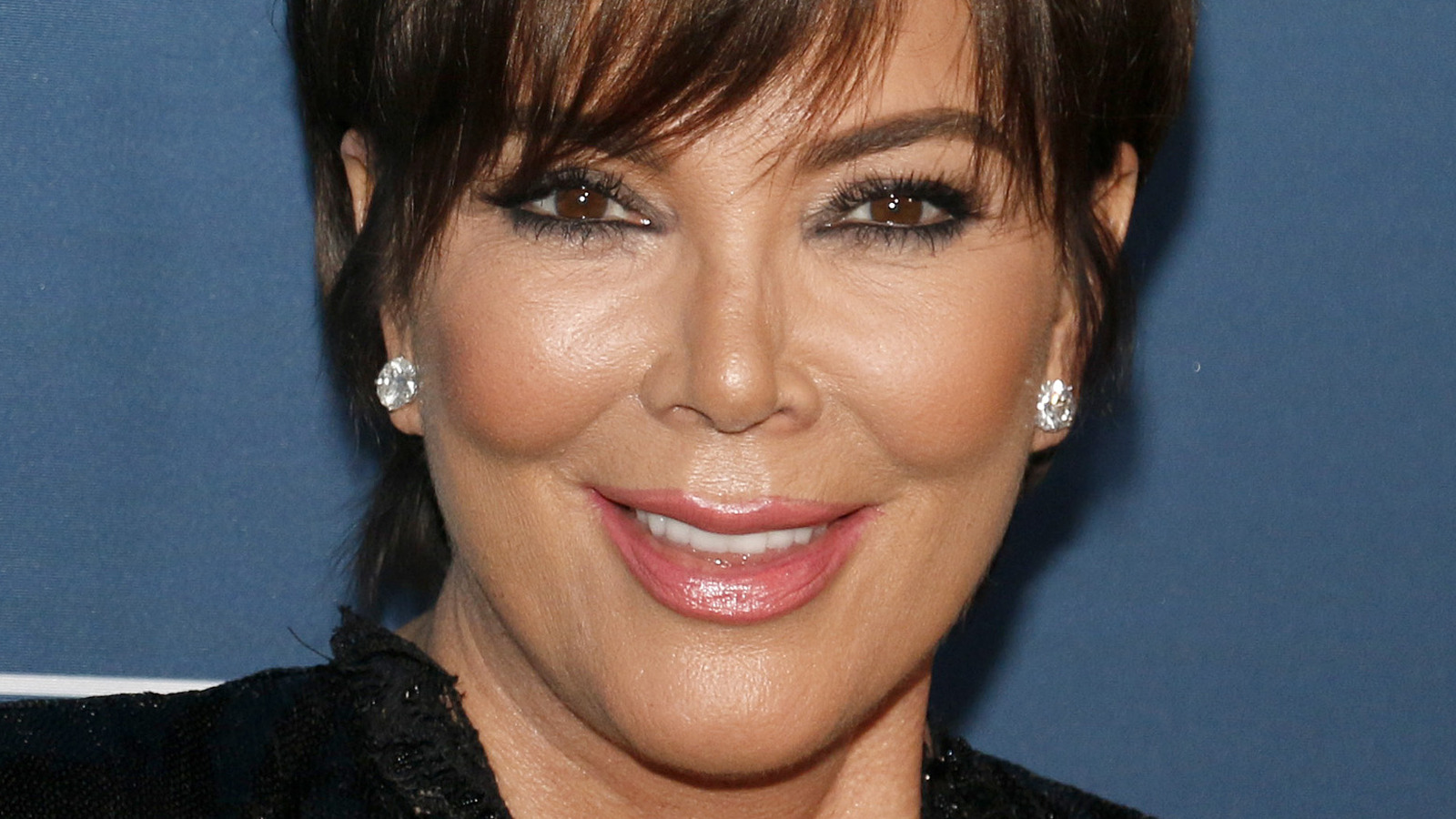 https://www.mashed.com/img/gallery/the-crucial-martini-ingredient-kris-jenner-never-uses/l-intro-1664202397.jpg