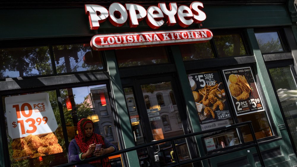 popeyes storefront