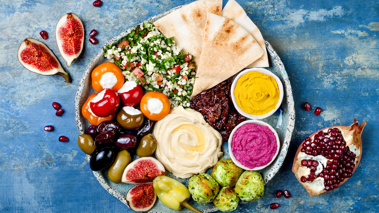 Middle Eastern mezze platter 