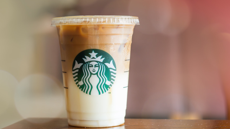 Starbucks iced caramel macchiato