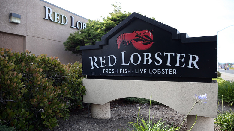 Red Lobster sign