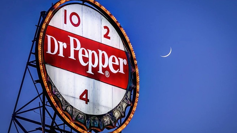 Dr Pepper sign in Roanoke