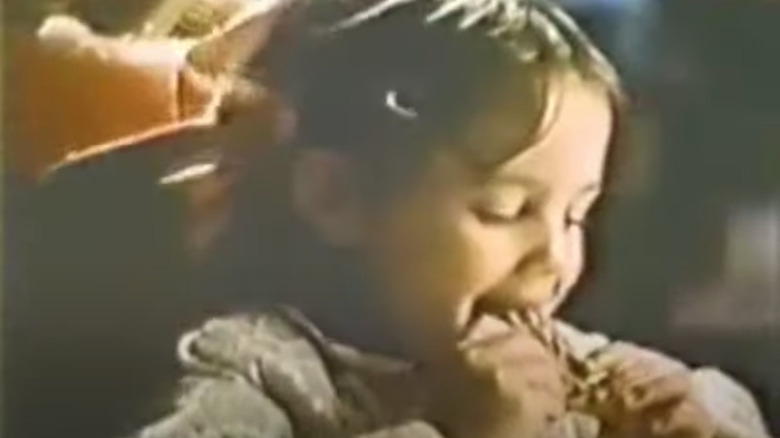 Drew Barrymore eating cookie in Pillsbury commercial