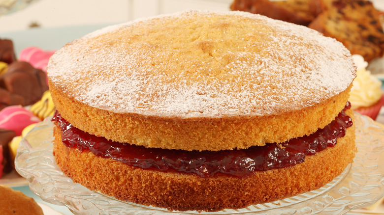 Traditiional Victoria sponge with jam filling