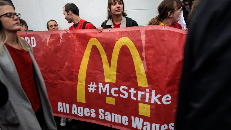 McDonalds workers on strike for higher wages