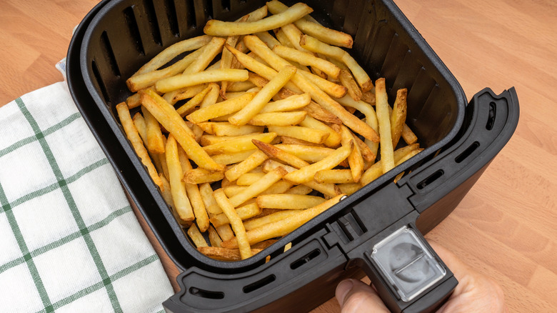 French fries in air fryer