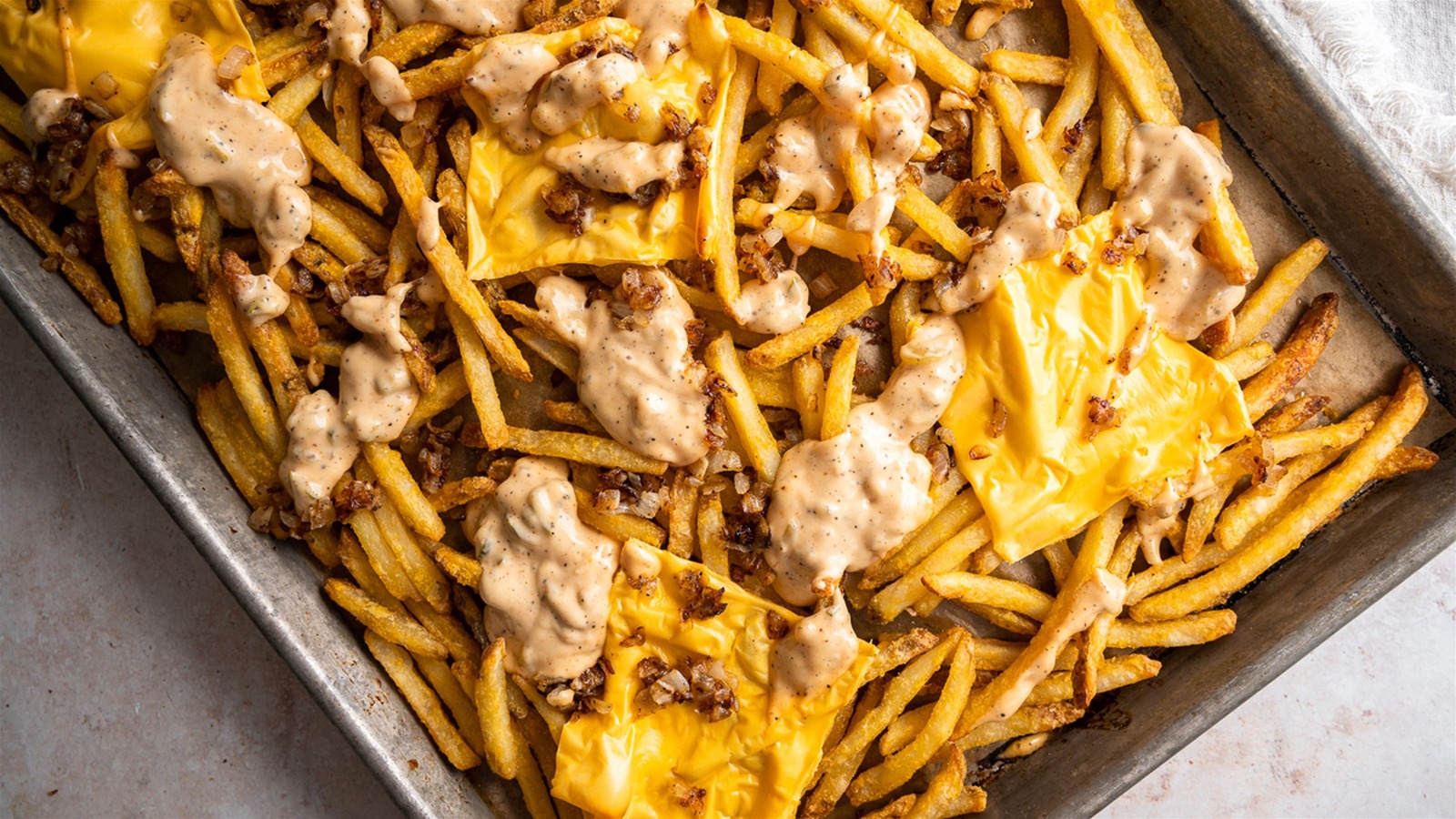 The Essential Sauces You Need For Copycat In-N-Out Animal Style Fries