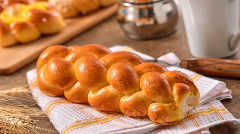 braided brioche loaf