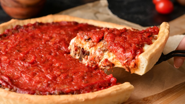 Chicago-style pizza